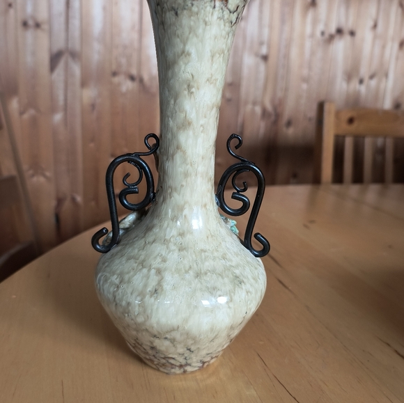 Grape Cluster Pottery 9" Vase Scrolls Grapevine Vineyard Rustic Home Decor - Picture 2 of 3